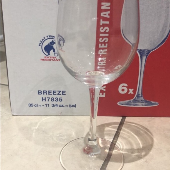 COPY - Arcoroc wine glasses - Picture 4 of 4